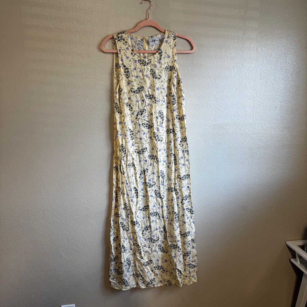 VINTAGE Floral Sleeveless Maxi Dress